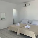 Проживание в семье Fortina Mykonos House Klouvas